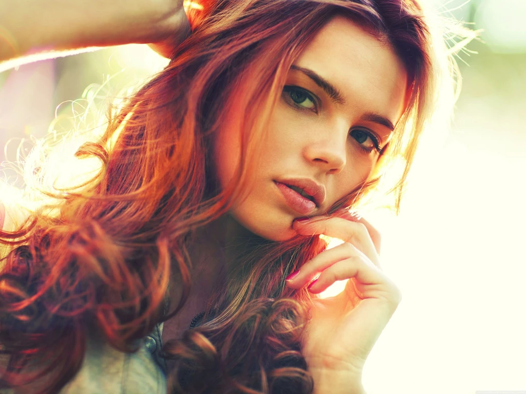 Girl Wallpapers Mobile