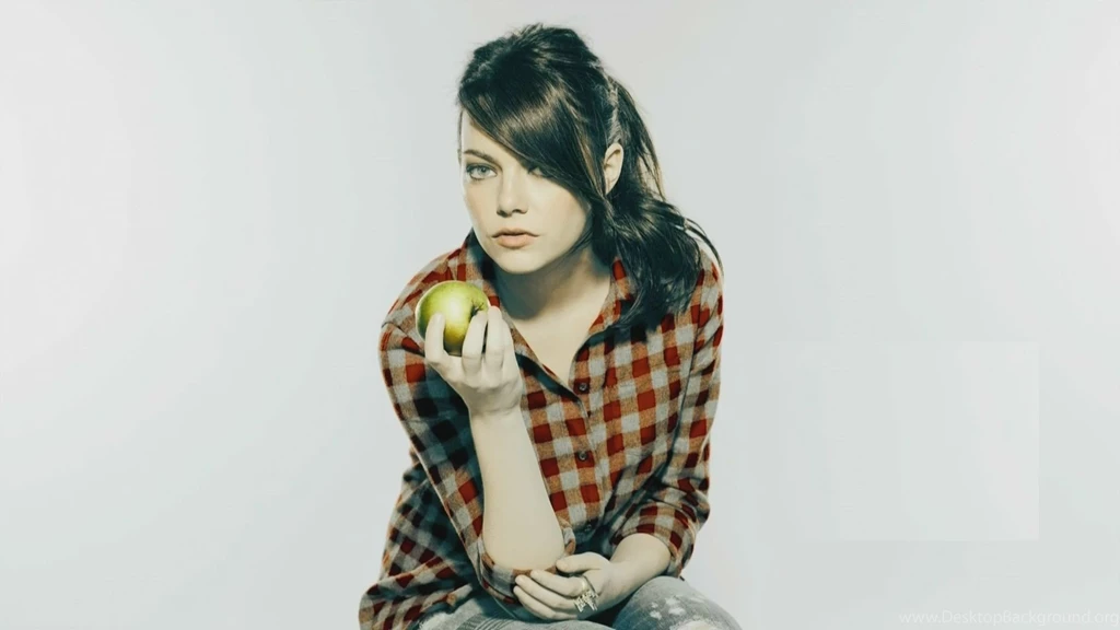 Emma Stone Wallpapers HD