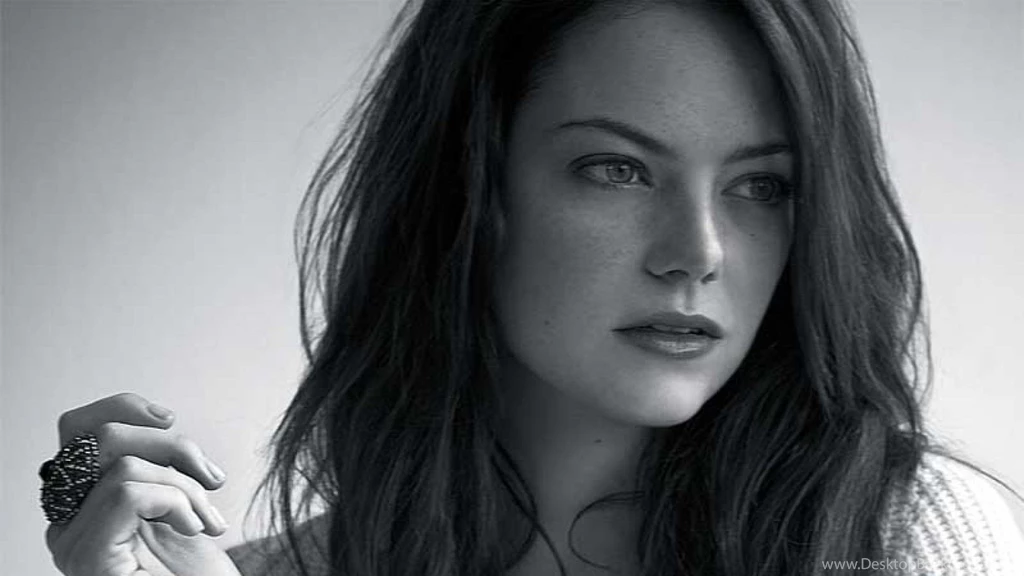21Walls: Emma Stone Desktop Bakcgrounds