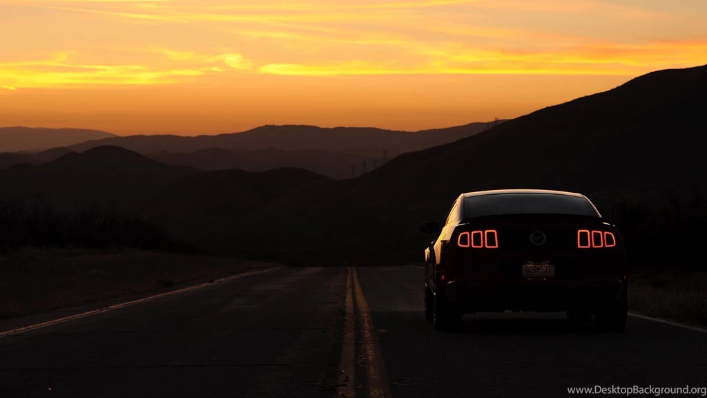 2013 Ford Mustang GT Desktop Wallpapers