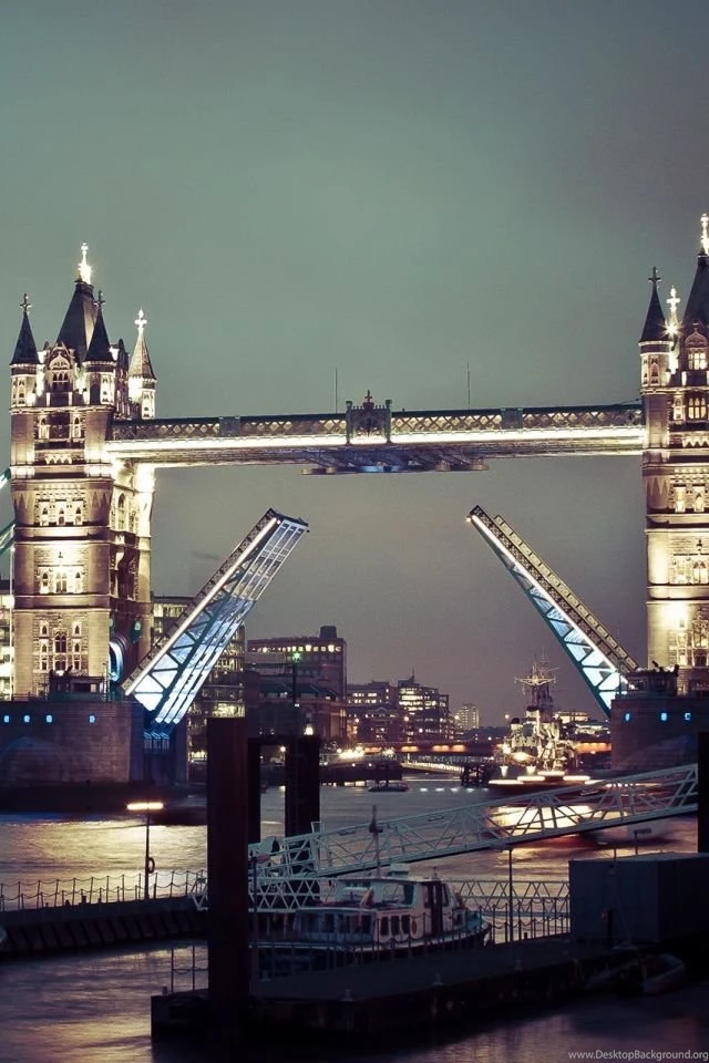 Tower Bridge Of London iPhone 4s Wallpapers Download