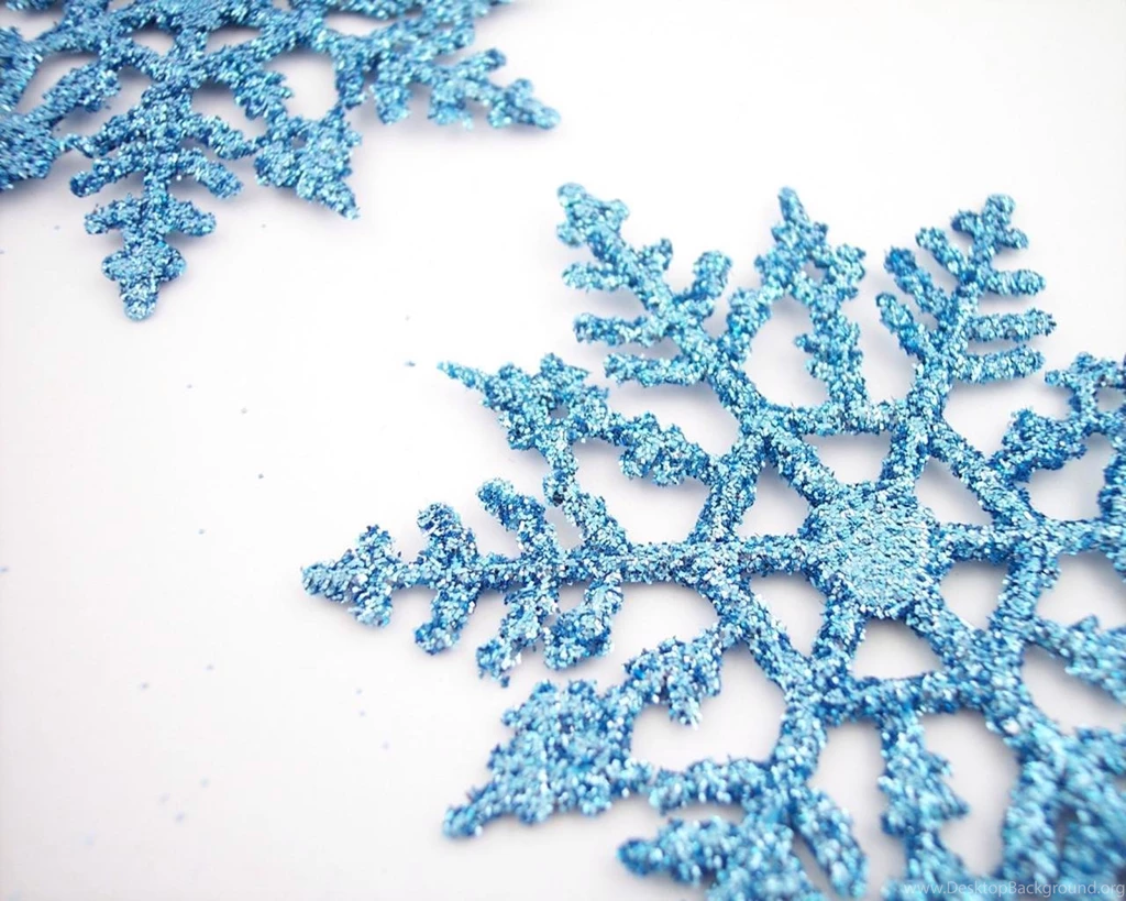 Bluew Snowflake With White Backgound New Holiday MySpace Wallpapers ...