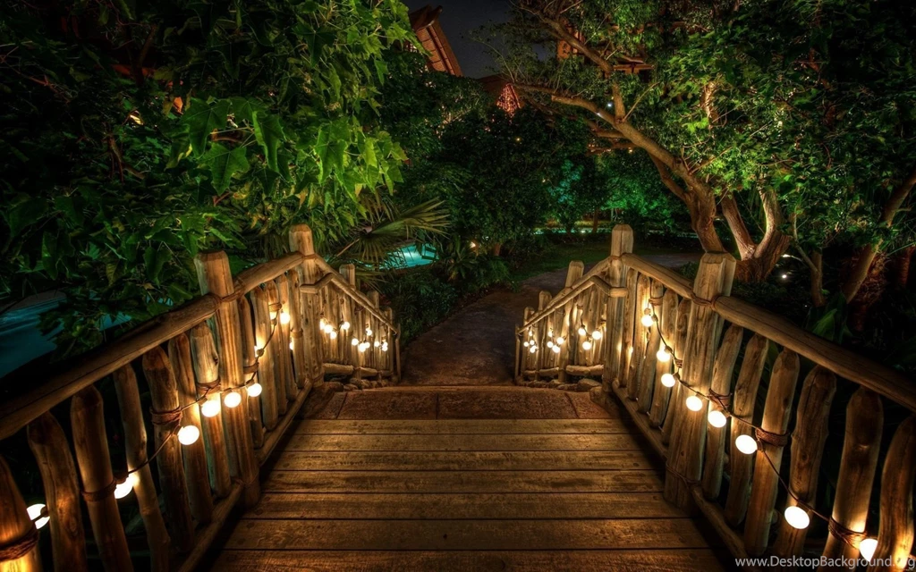 1680x1050 Romantic Resort Wallpapers