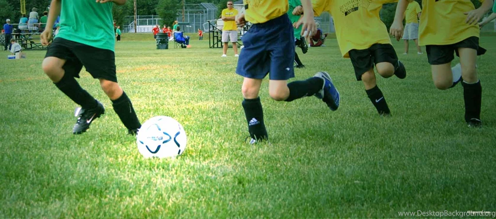 Soccer Players Wallpapers: Soccer Wallpapers For Desktop