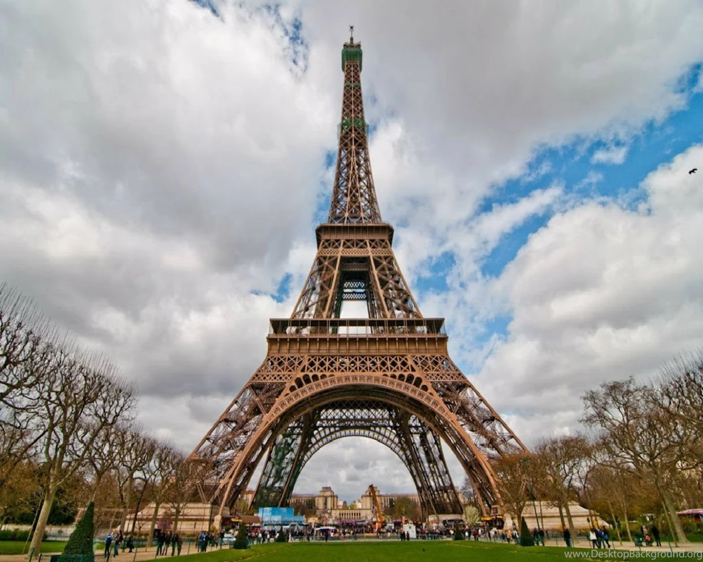 Amazing Eiffel Tower Paris HD Wallpapers