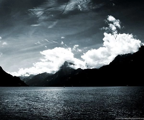 Stunning Black Wallpapers (Dark) For Your Desktop   Hongkiat