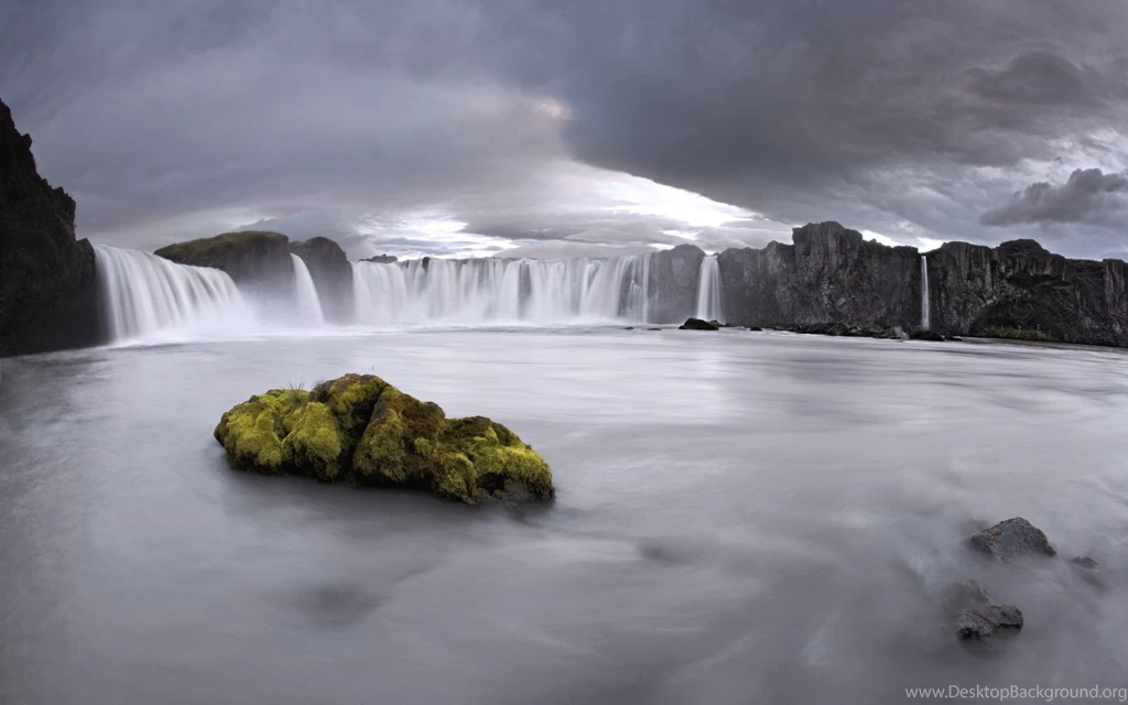 Waterfalls In Iceland Wallpapers