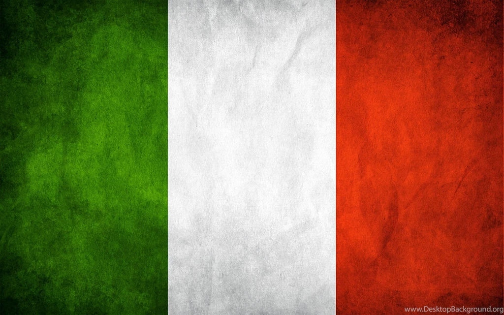 Italy Flag HD Wallpaper.jpg