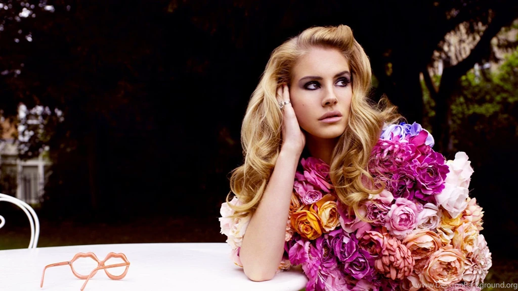 Different Lana Del Rey Wallpapers