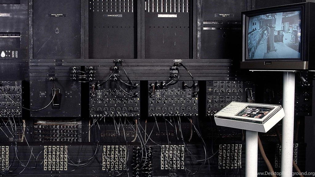 Download Week In Tech Wallpapers 1920x1080