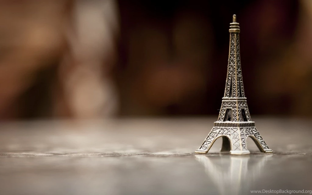 Eiffel Tower Wallpapers