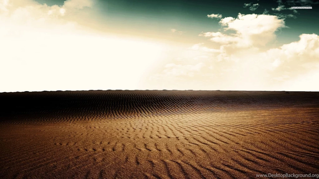 Cloudy Desert Wallpapers