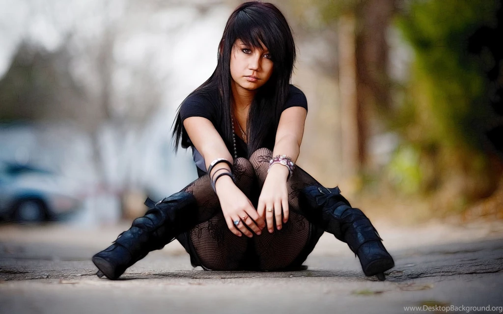 Sexy Emo Girl HD Wallpapers