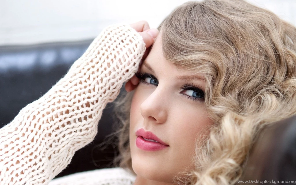 Taylor Swift HD Wallpapers Free Download