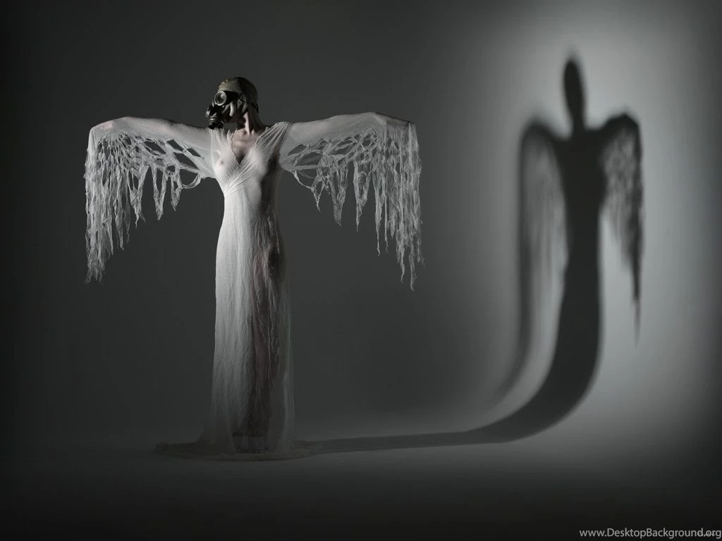 Angels_and_Vampires_by_koukei 271292.jpeg