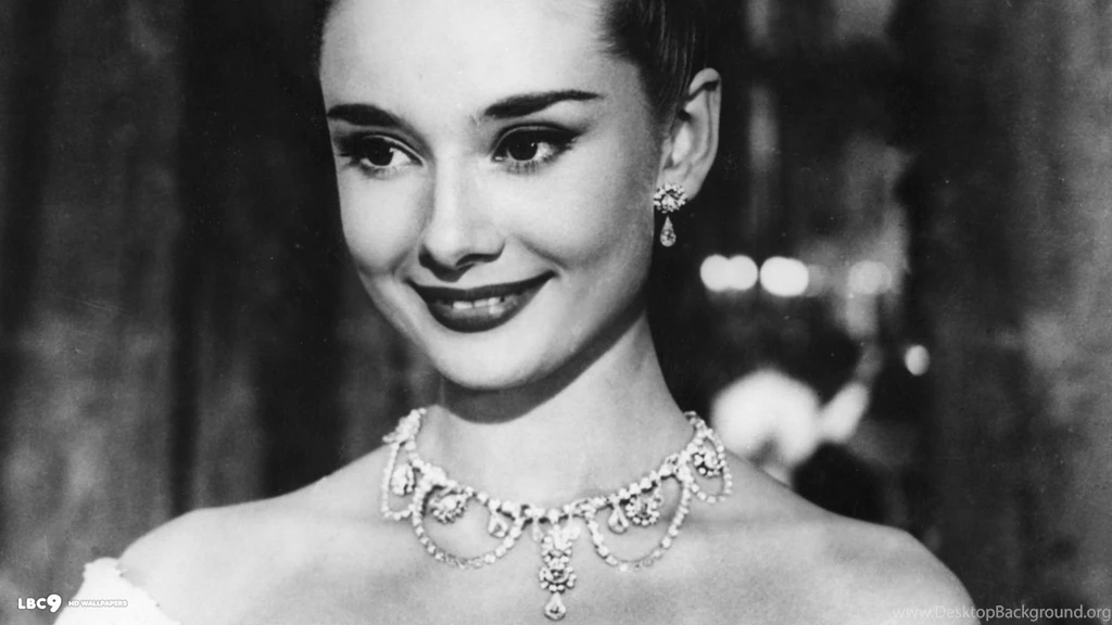 Audrey Hepburn Wallpapers 12/50