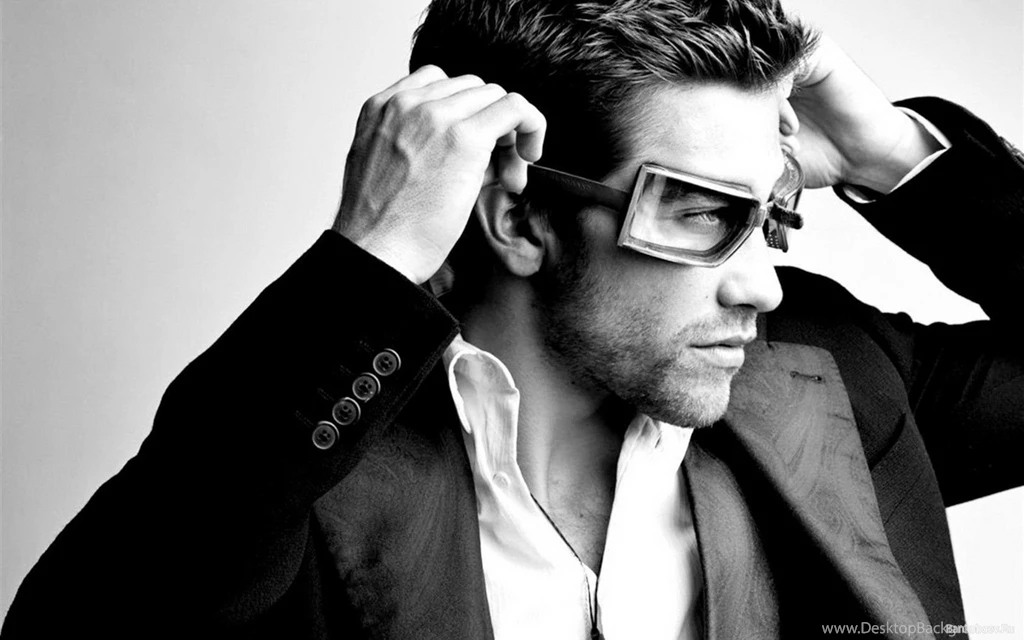 Men Glasses Monochrome Jake Gyllenhaal Greyscale Men With Glasses ...