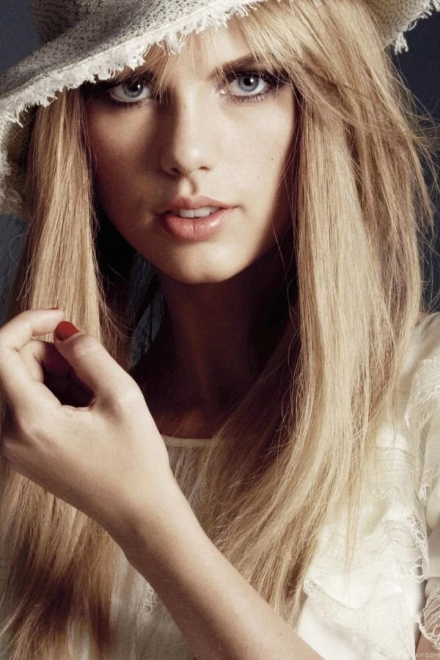 640x960 Taylor Swift Iphone 4 Wallpapers