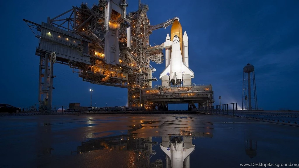 1366x768 Space Shuttle Atlantis Wallpapers