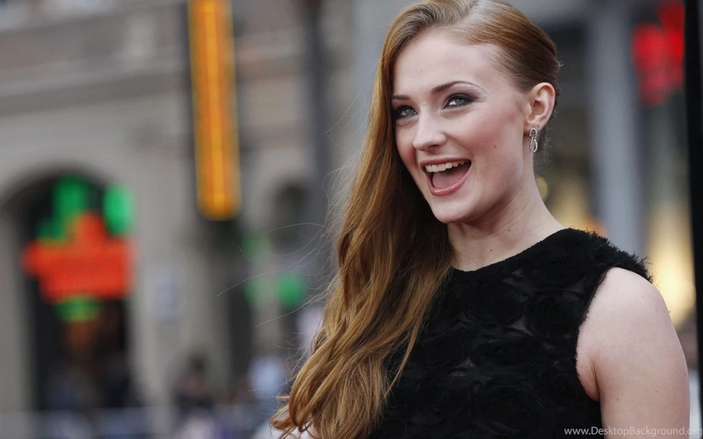 Sophie Turner HD Wallpapers For Desktop Download