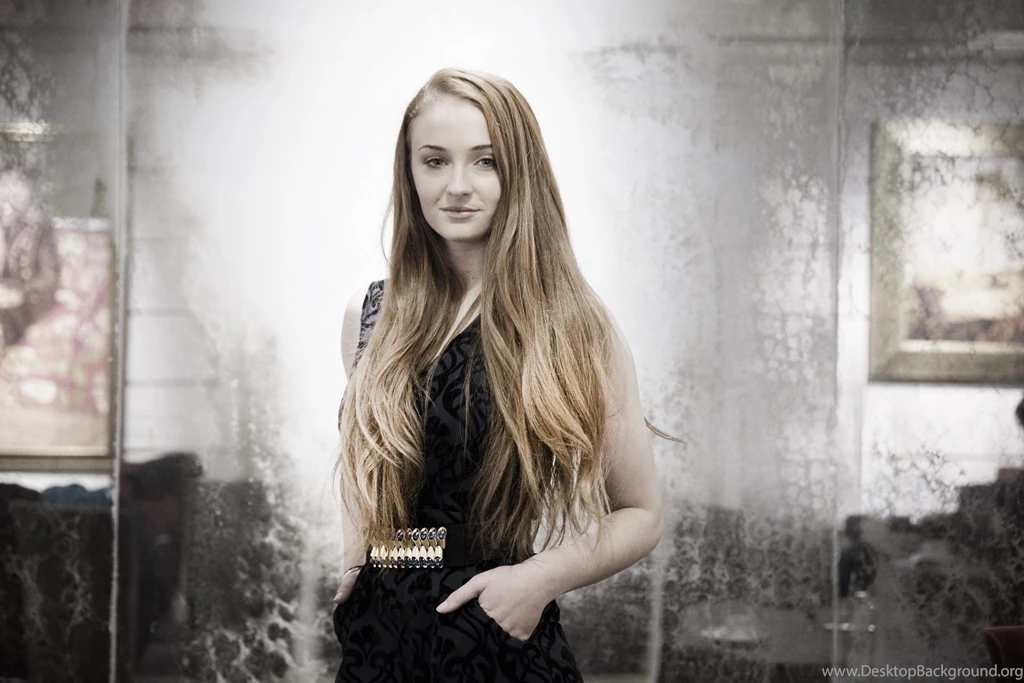 Sophie Turner Wallpapers HD Download