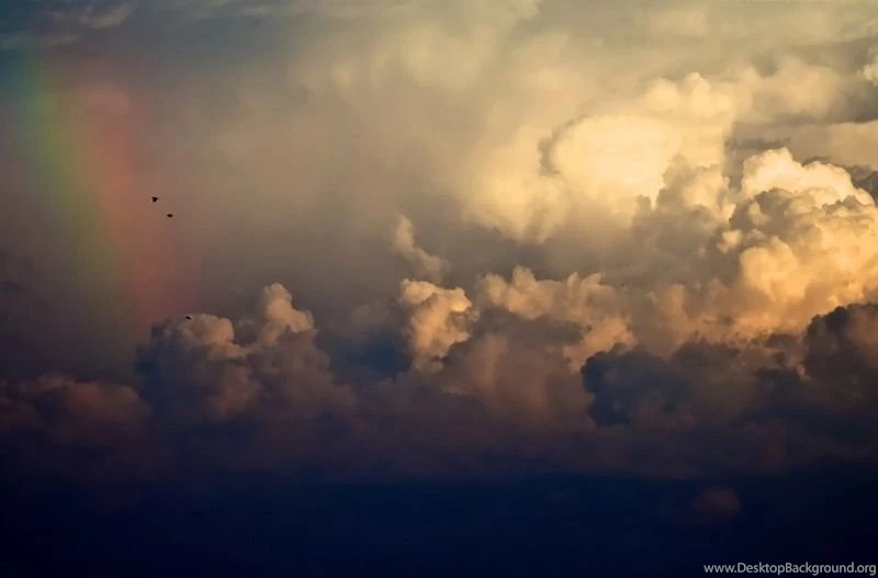 30+ Mesmerizing Cloud Wallpapers Designrouge.com