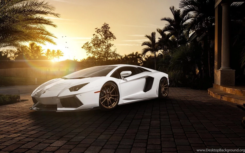Lamborghini Aventador Photos