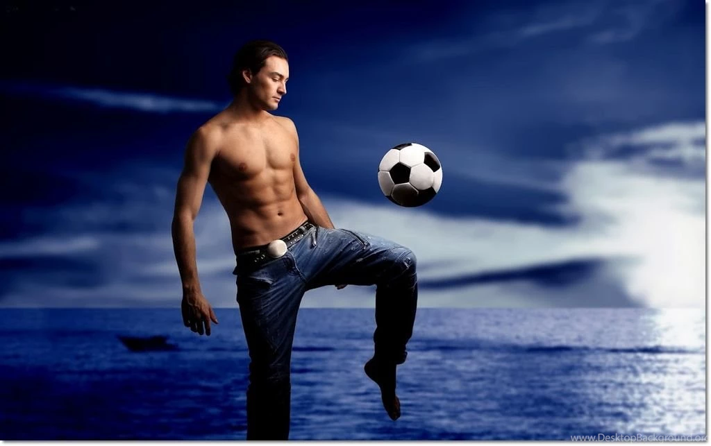 HD Desktop Wallpapers For Football Lovers (86)