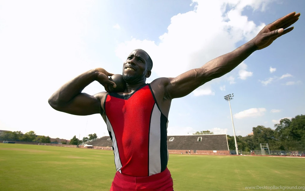 Wallpapers Athletics, Athlete Ready To Hurl Shot For Shot Put Event.