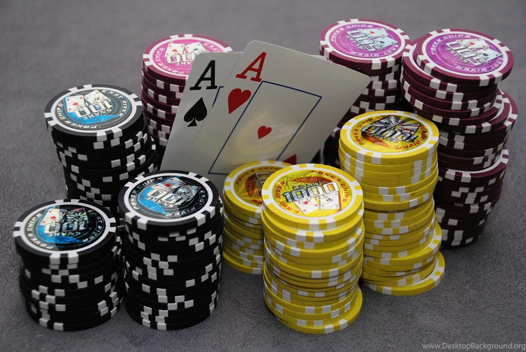 Poker wallpaper AA and chips.jpg