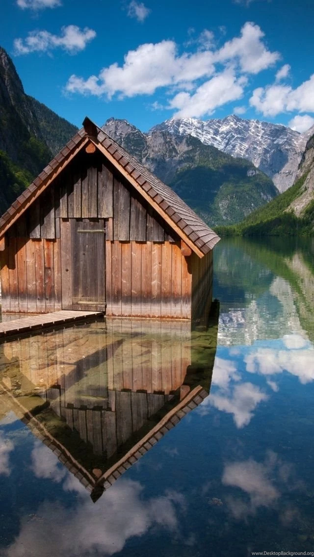 Mountain House At The Lake iPhone 5 Wallpapers