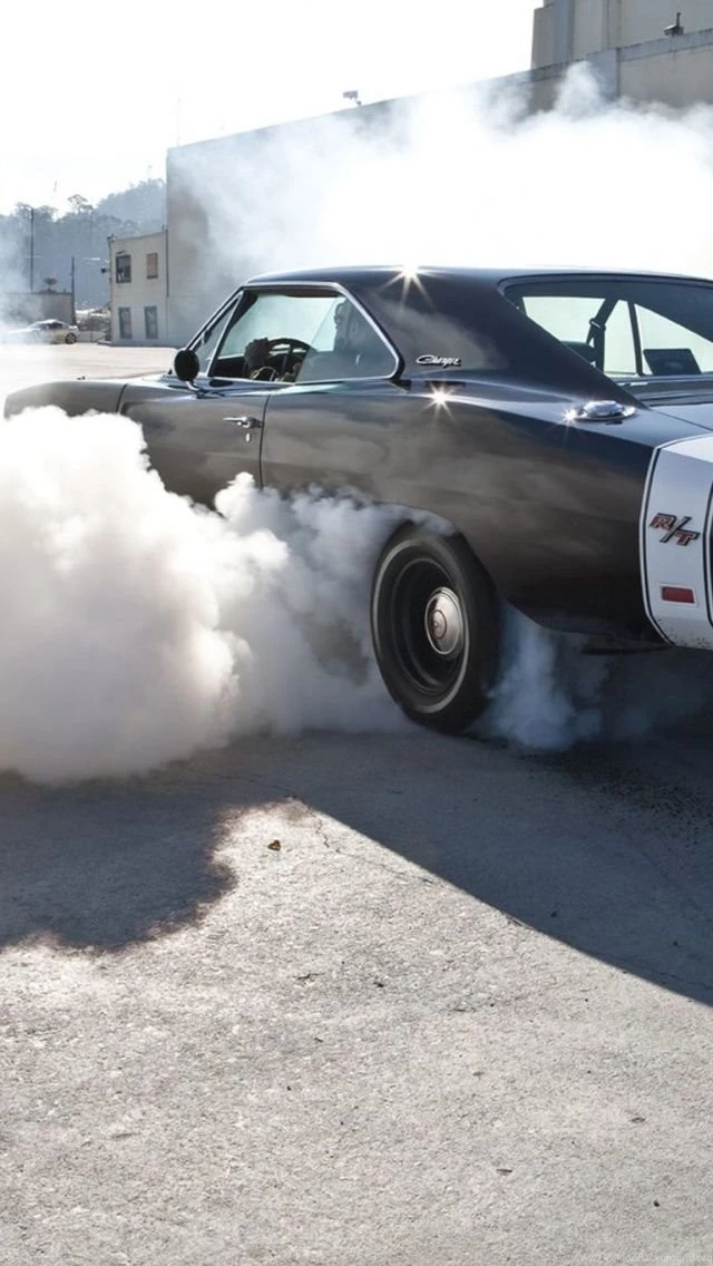 Muscle Car Burnout iPhone 5 Wallpapers