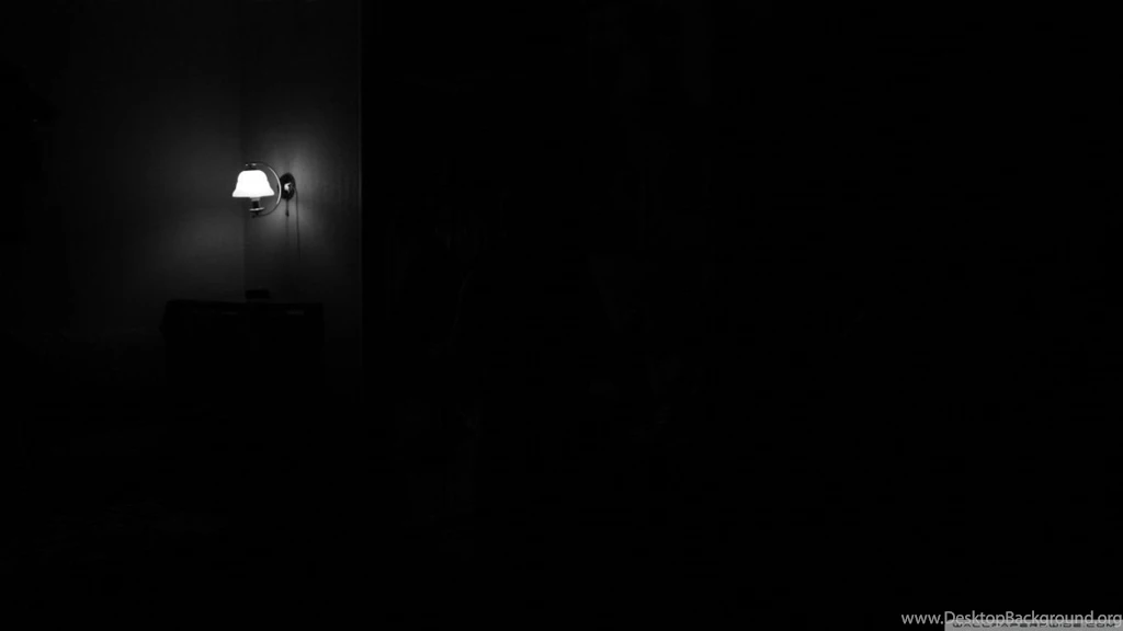 Lamp In Darkness HD Desktop Wallpapers : High Definition ...
