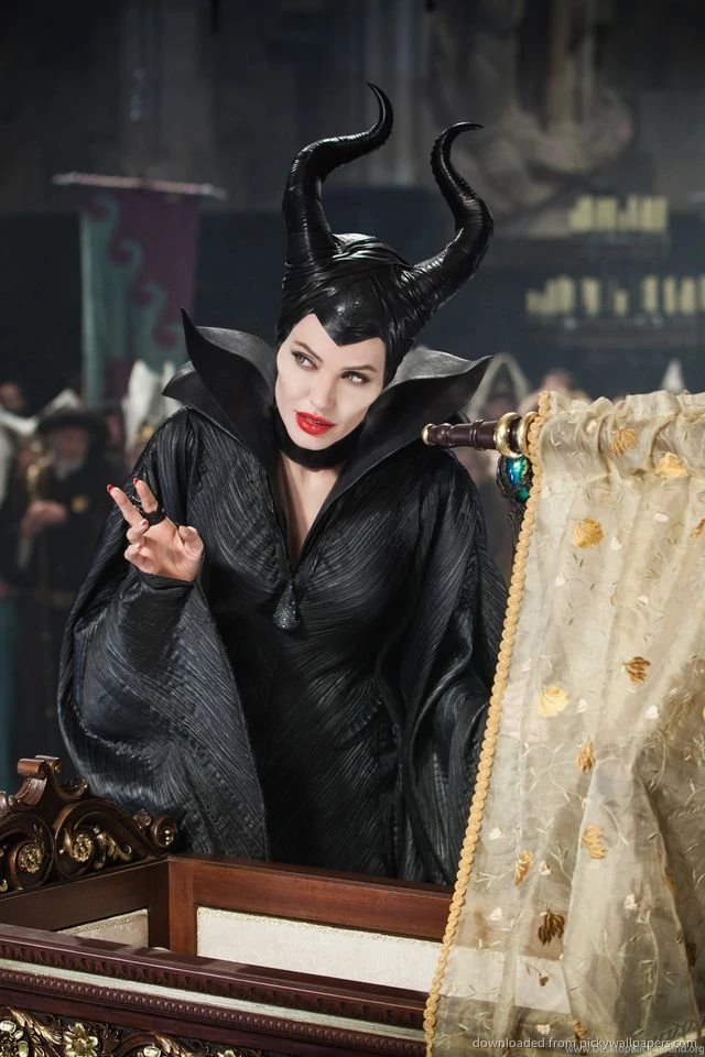 Download Maleficent Angelina Jolie Wallpapers For iPhone 4