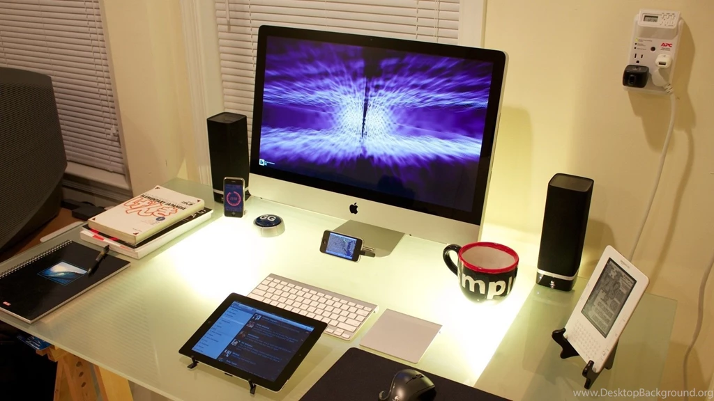Computer Desk Wallpapers And Images Wallpapers, Pictures, Photos
