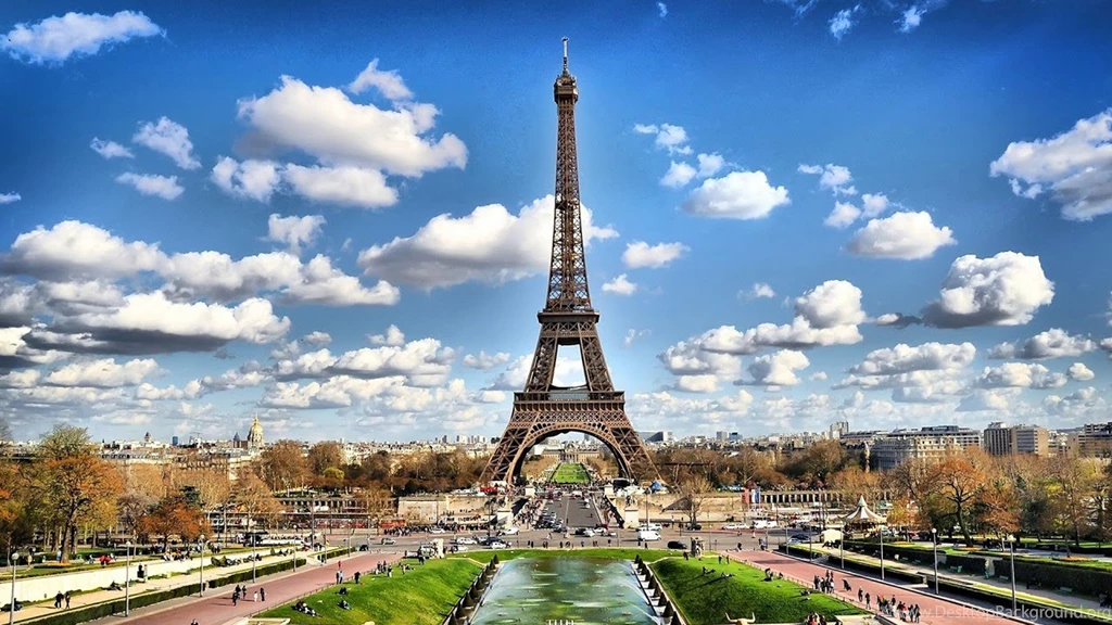Eiffel Tower Ultra HD 4K Wallpapers The Flight Reviews