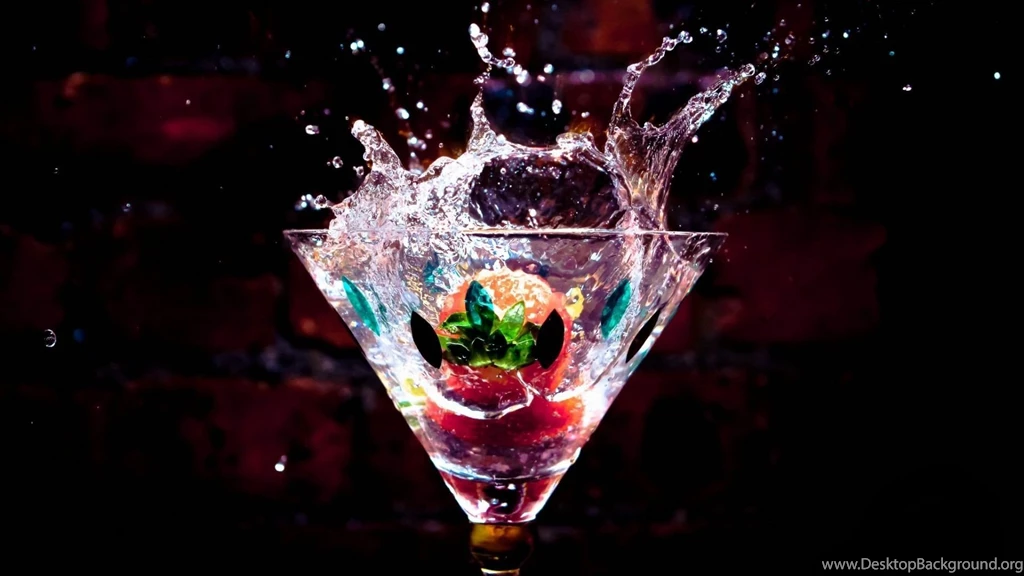 Cocktail splash wallpapers 1920x1080.jpg