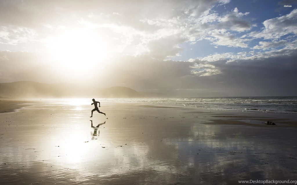 Running At Dawn Wallpapers Beach Wallpapers