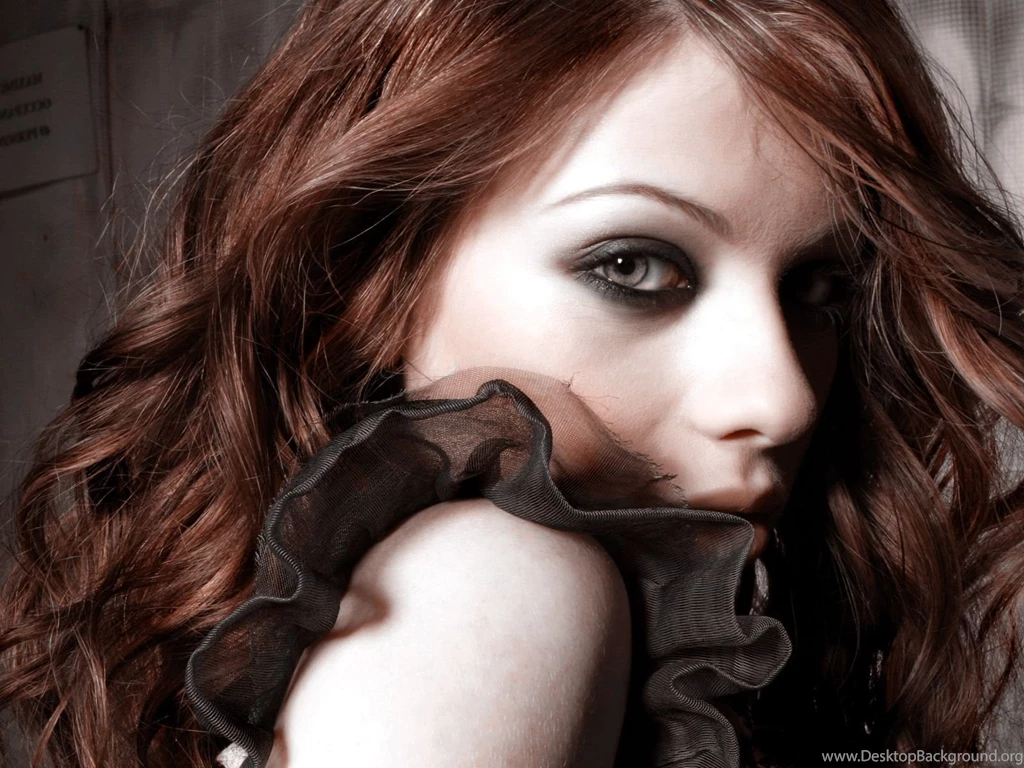 Most Beautiful Girls Wallpapers Desktop Download.jpg