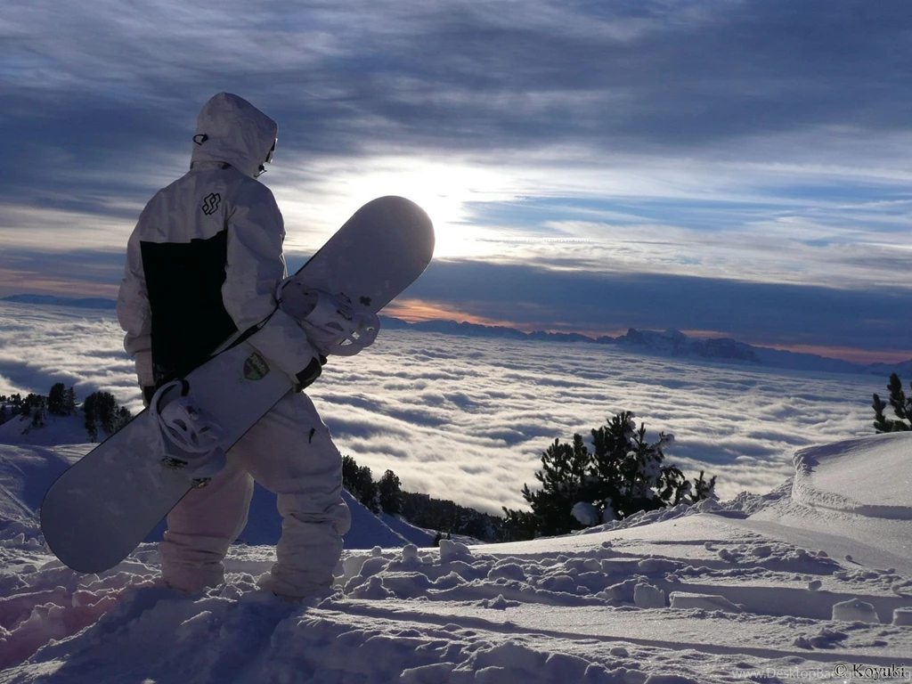 15 Cool Snowboarding Wallpapers