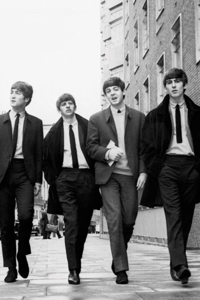 Beatles walking bw.jpg