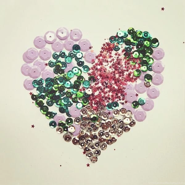FREE 'Sparkle Heart' Desktop Wallpapers » Eat Drink Chic