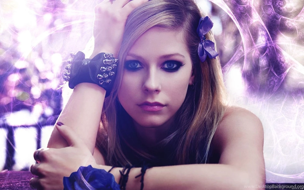 235 Avril Lavigne HD Wallpapers