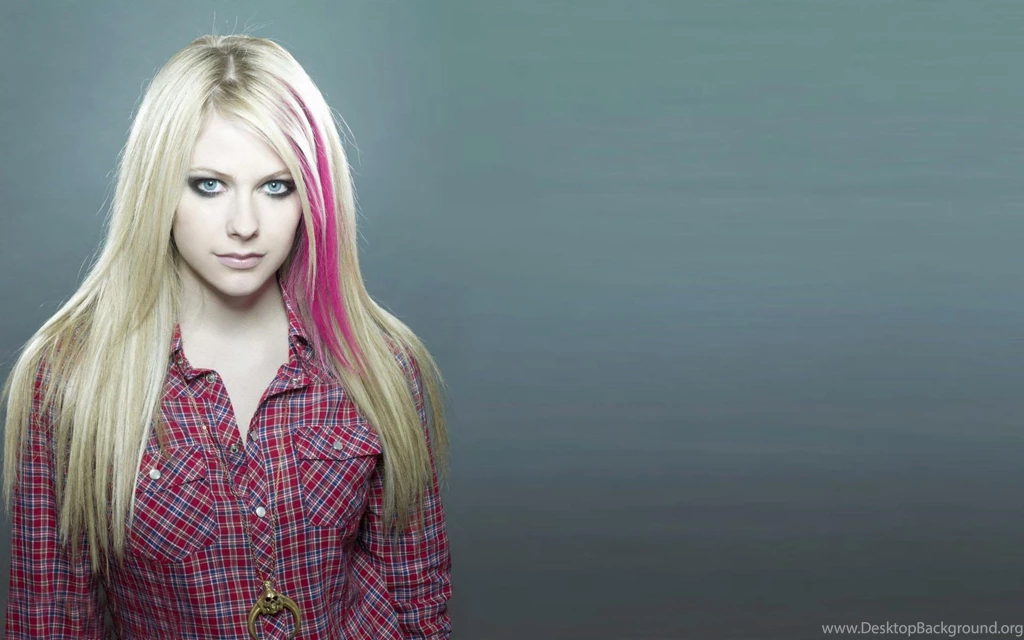 Sweet Avril Lavigne Wallpapers PC