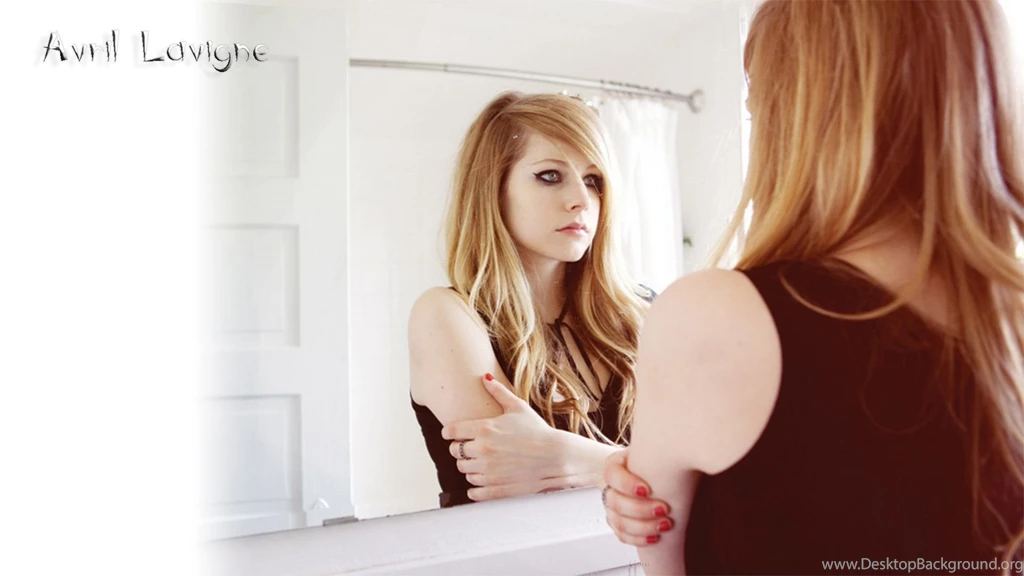 Avril Lavigne 10.jpg