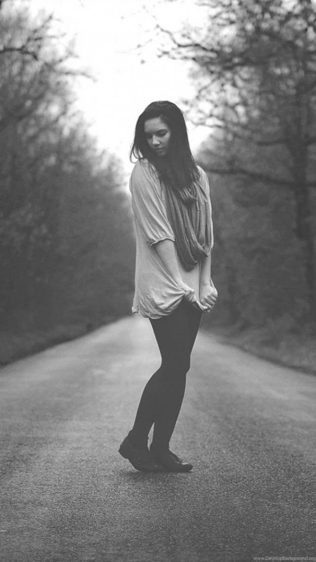 640x1136 Girl Street Forest Mood Iphone 5 Wallpapers