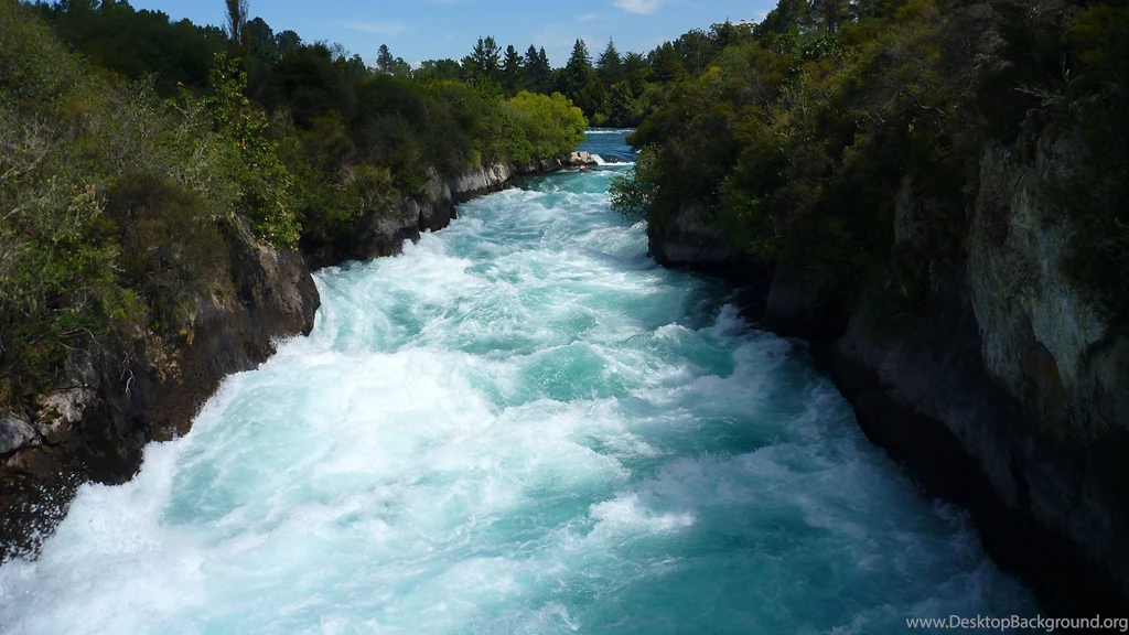 River Wallpaper HD 1.jpg