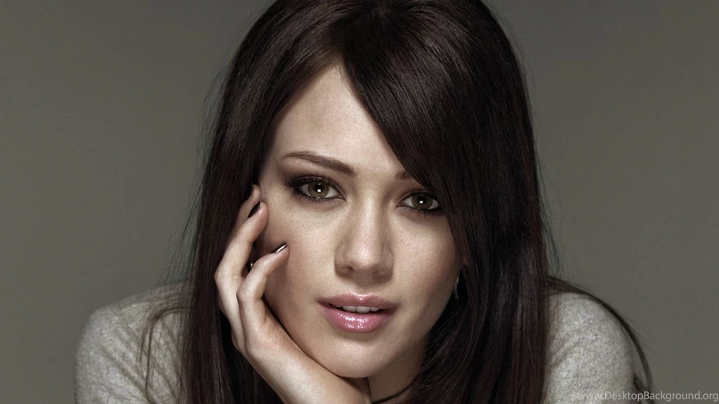 Brunette Hilary Duff Wallpapers (
