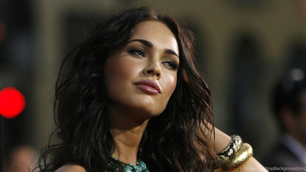 Download Wallpapers 2560x1440 Megan Fox, Brunette, Face, Emotion ...