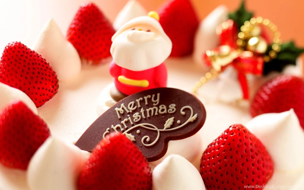 Merry Christmas Strawberry Cake Wallpaper.jpg